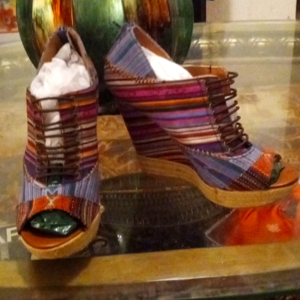Chinese Laundry Boho Striped Wedge Sandals